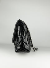 Load image into Gallery viewer, Chanel Borsa Jumbo in vernis nera
