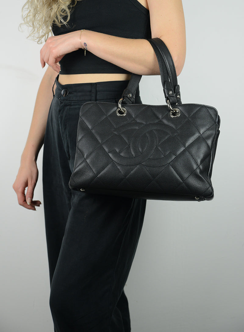 Chanel Borsa in pelle Caviar nera