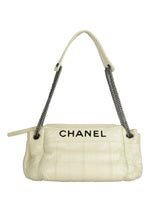 Carica l&#39;immagine nel visualizzatore di Gallery, Chanel Borsa a spalla in pelle panna
