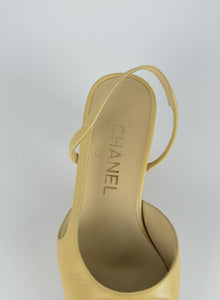 Chanel Scarpe Sliders beige - N. 36c