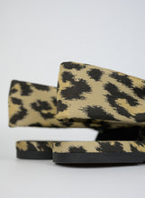 Load image into Gallery viewer, Dior Slingback in tessuto leopardato - N. 39
