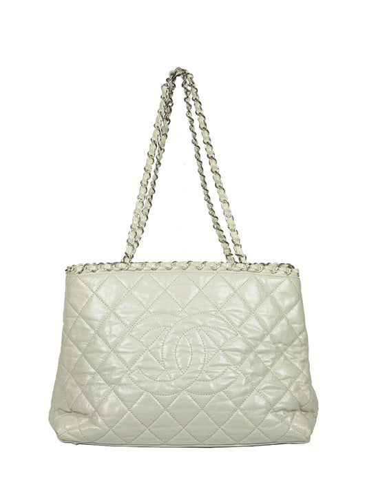 Chanel Borsa in pelle quilted bianco ghiaccio