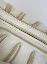Load image into Gallery viewer, Bottega Veneta Borsa Hobo in pelle bianca
