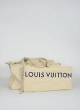Load image into Gallery viewer, Louis Vuitton Bauletto Lumineuse in pelle bianca
