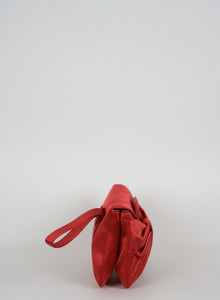 Valentino Pochette in raso rosso con fiocco