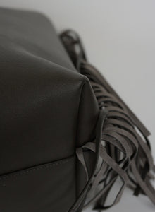 Saint Laurent Shopper in pelle grigia con frange laterali