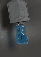 Carica l&#39;immagine nel visualizzatore di Gallery, Saint Laurent Shopper in pelle grigia con frange laterali
