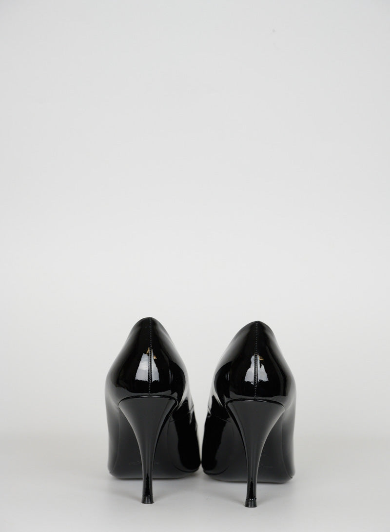 Saint Laurent Décolléte in black vernis - N. 38 ½