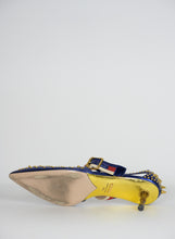 Carica l&#39;immagine nel visualizzatore di Gallery, Gucci Décolléte in pelle blu con borchie oro - N. 38 ½

