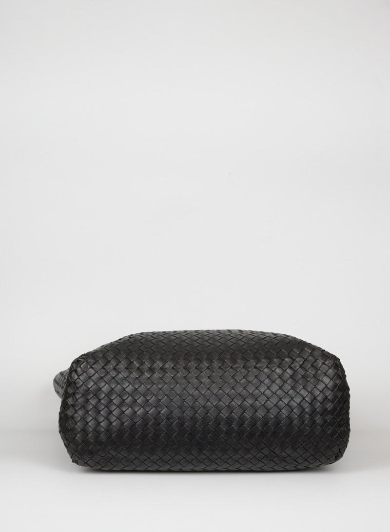 Bottega Veneta Shopper in dark brown woven leather