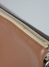 Load image into Gallery viewer, Celine Trio shoulder bag in pink leather
