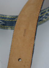 Carica l&#39;immagine nel visualizzatore di Gallery, Louis Vuitton Cintura in Monogram denim
