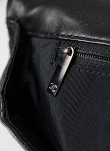 Chanel Roll Up Maxi Clutch in pelle matelassé nera