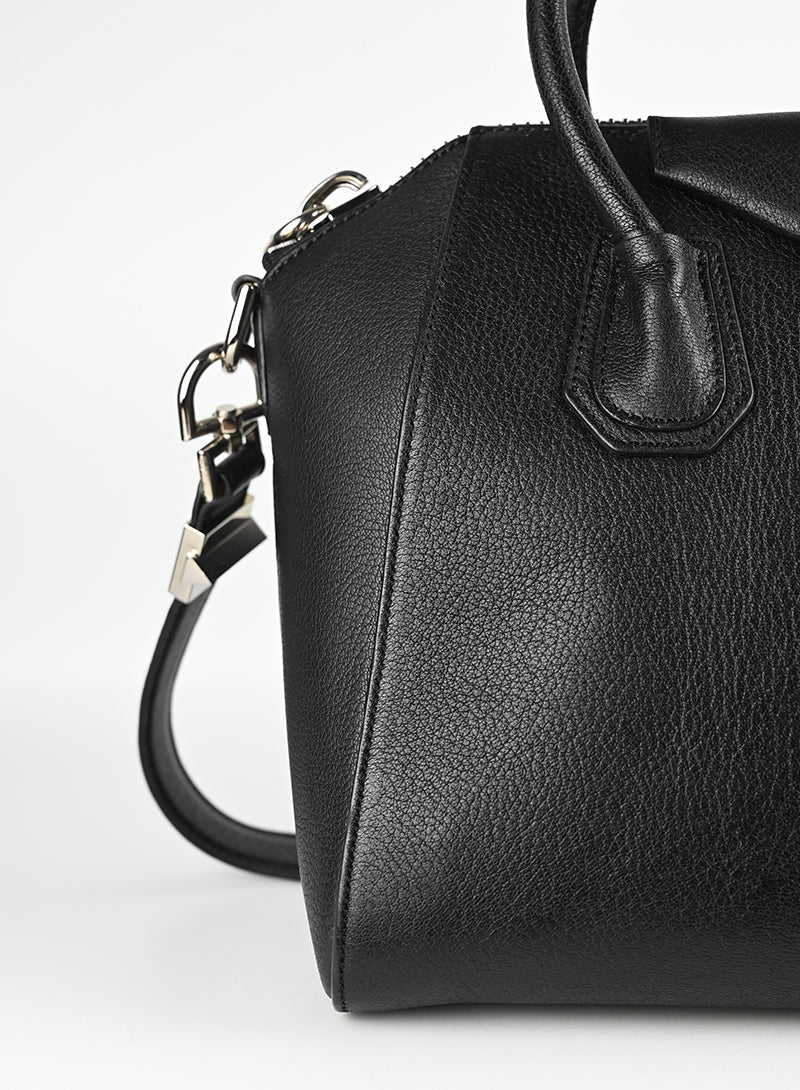 Givenchy Borsa Antigona in pelle nera