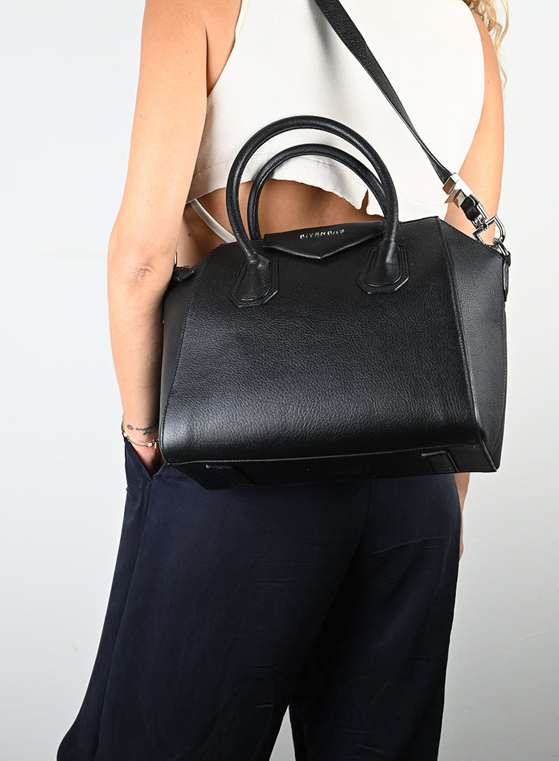 Givenchy Borsa Antigona in pelle nera