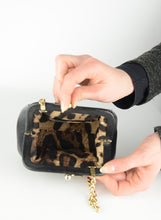 Carica l&#39;immagine nel visualizzatore di Gallery, Dolce e Gabbana Minibag in pelle nera
