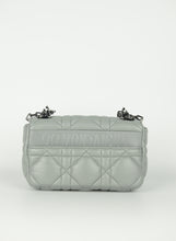 Load image into Gallery viewer, Dior Borsa a Tracolla Cannage Caro in pelle grigia

