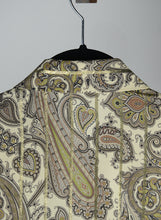 Load image into Gallery viewer, Etro Paisley shirt in gold silk - Size. 42
