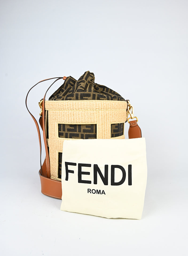 Fendi Borsa Step-out in rafia -  lesleyluxuryvintage