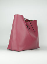 Load image into Gallery viewer, Fendi Shopper in cyclamen leather

