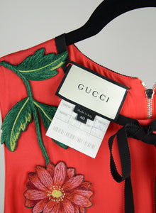Gucci Abito lungo rosso con ricamo fiori - Tg. 40