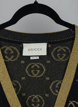 Carica l&#39;immagine nel visualizzatore di Gallery, Gucci Cardigan oversize in lana nero con GG oro - Tg. M/L
