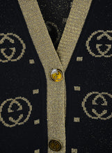 Load image into Gallery viewer, Gucci Cardigan oversize in lana nero con GG oro - Tg. M/L
