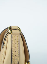 Carica l&#39;immagine nel visualizzatore di Gallery, Gucci Borsa a tracolla Snaffle Bit beige
