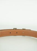 Carica l&#39;immagine nel visualizzatore di Gallery, Hermès Cintura Constance in pelle nera e beige
