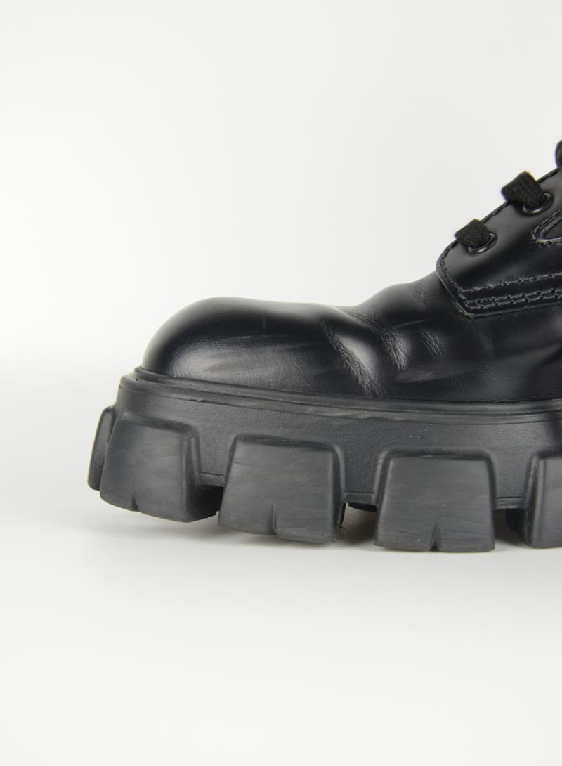 Prada Monolith men's black amphibians - N. 44