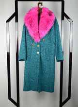 Load image into Gallery viewer, Versace Turquoise coat with fuchsia ecofur collar - Size. 38
