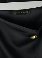 Load image into Gallery viewer, Versace Gonna midi in raso nera - Tg. 42
