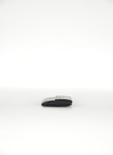 Carica l&#39;immagine nel visualizzatore di Gallery, Louis Vuitton Portafoglio piccolo in vernis nero

