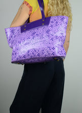 Load image into Gallery viewer, Louis Vuitton Shopper in vernice viola
