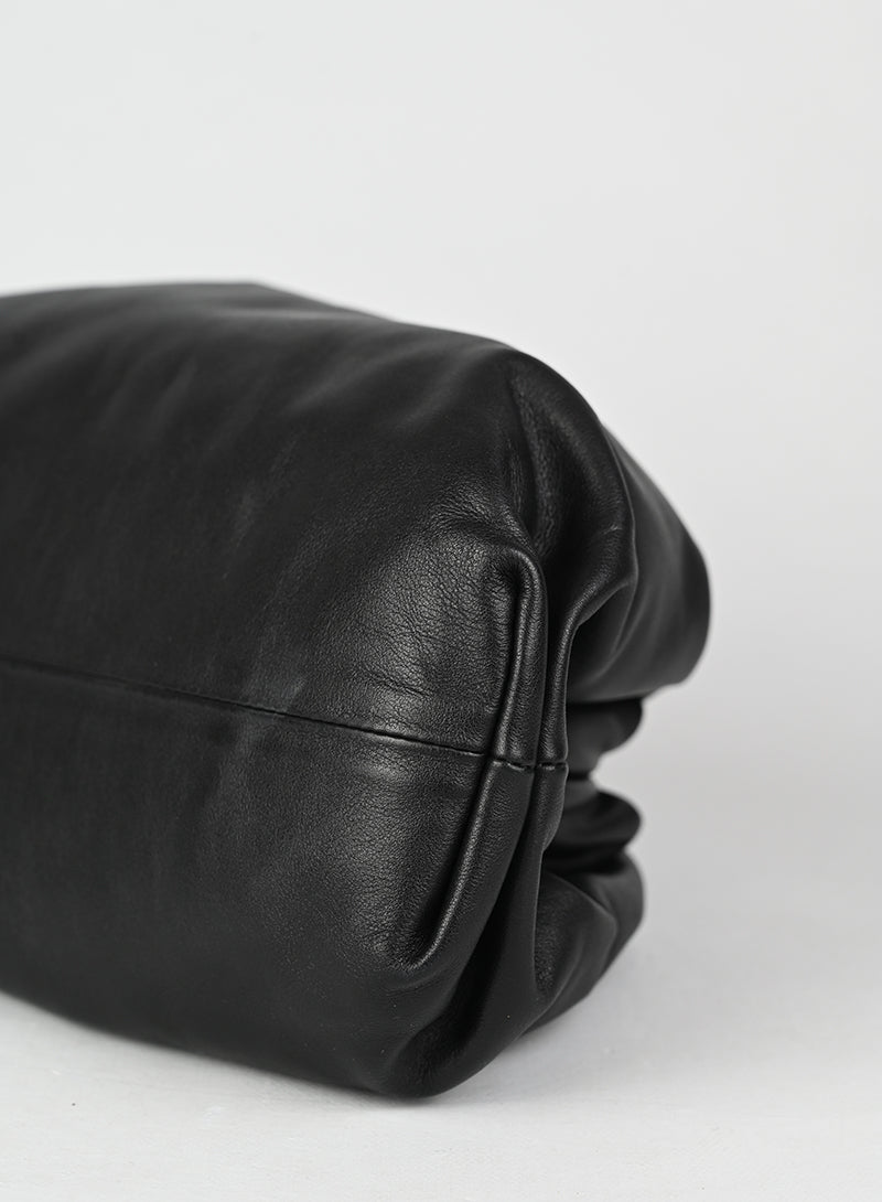 Bottega Veneta Pouch in pelle nera
