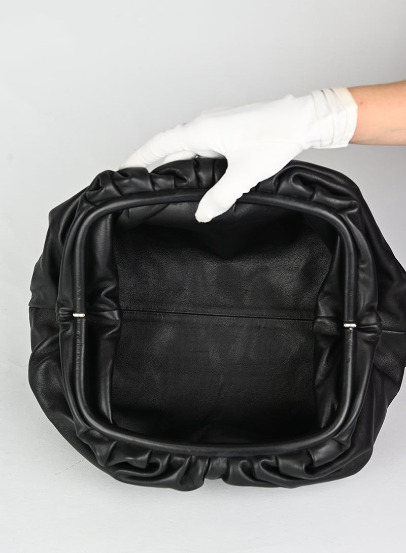 Bottega Veneta Pouch in pelle nera
