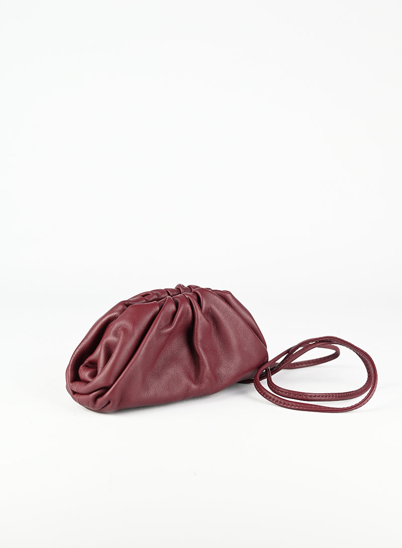 Bottega Veneta Micro Pouch bordeaux