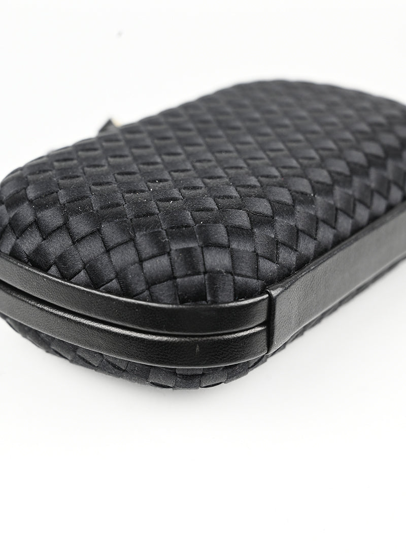 Bottega Veneta Clutch Knot nera in raso