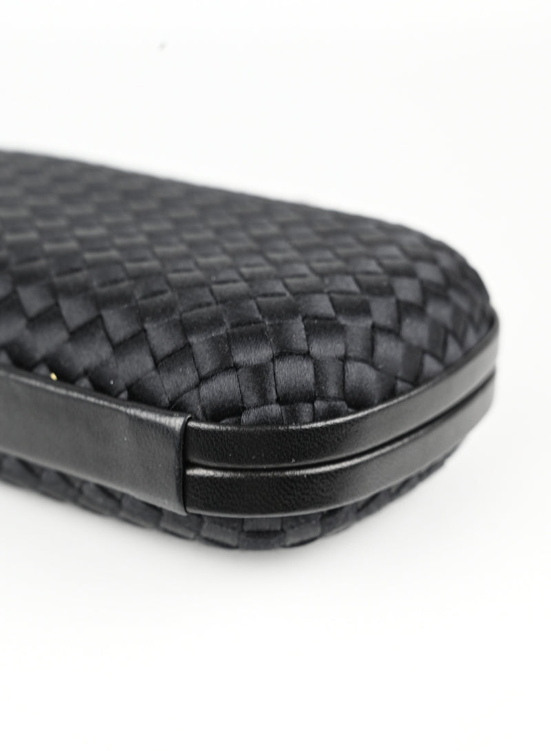 Bottega Veneta Clutch Knot nera in raso