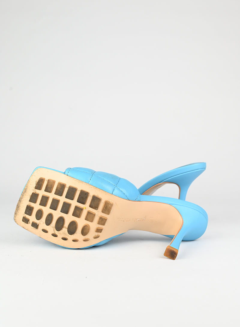 Bottega Veneta Mules in pelle celeste - N. 38
