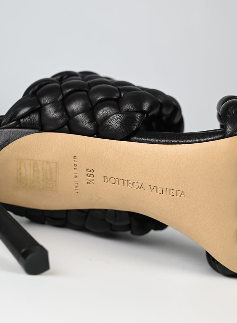 Bottega Veneta Sandali in pelle nera - N. 39