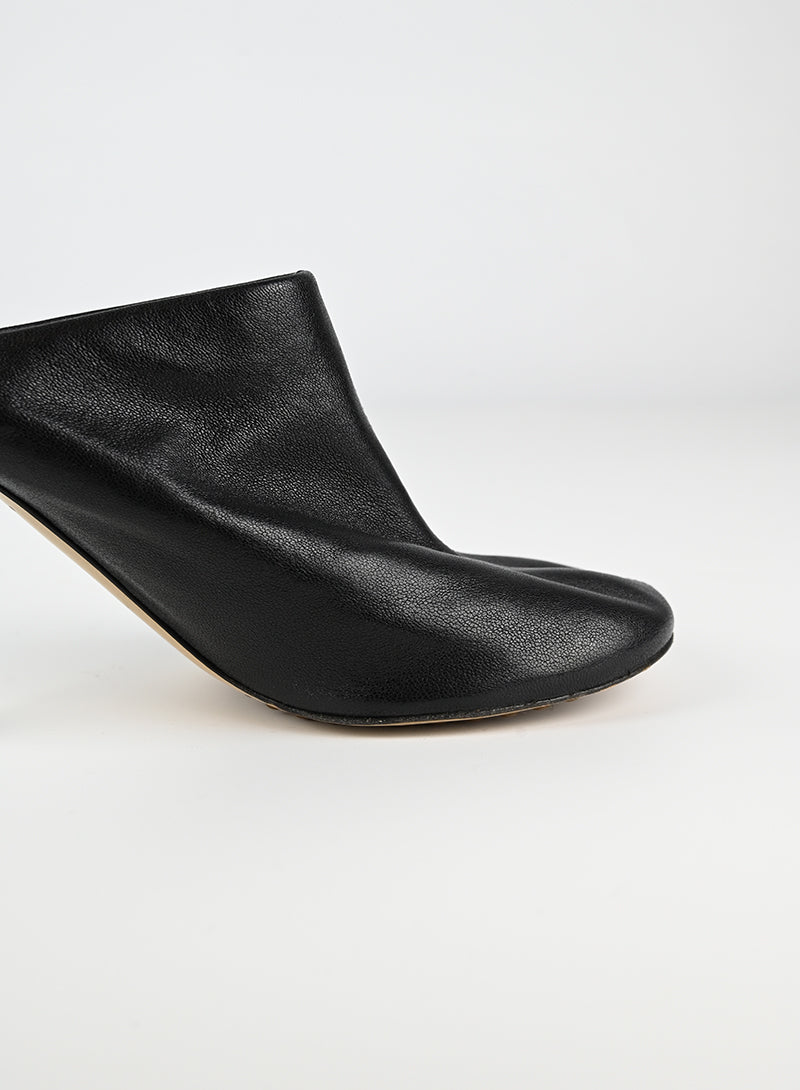 Bottega Veneta Mules nere - N. 39