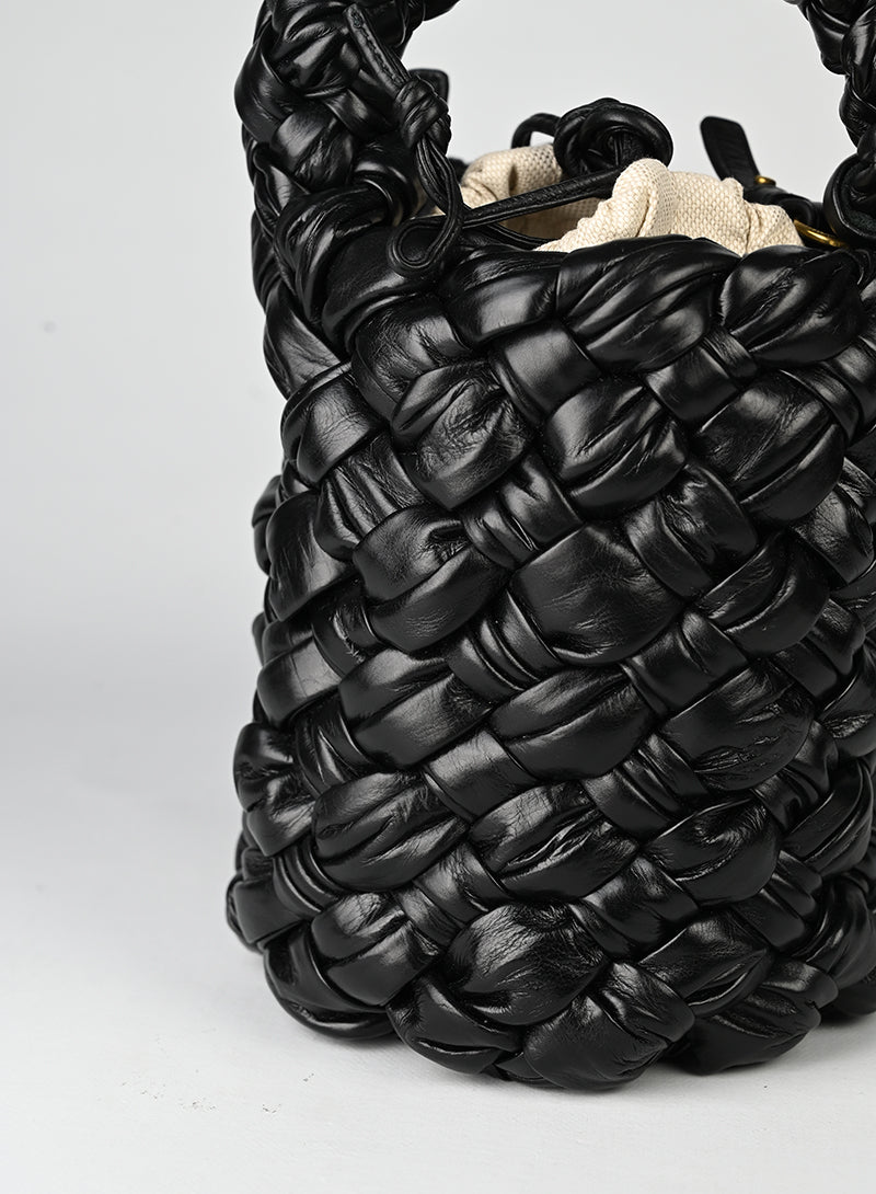 Bottega Veneta Kalimero Bucket in pelle nera