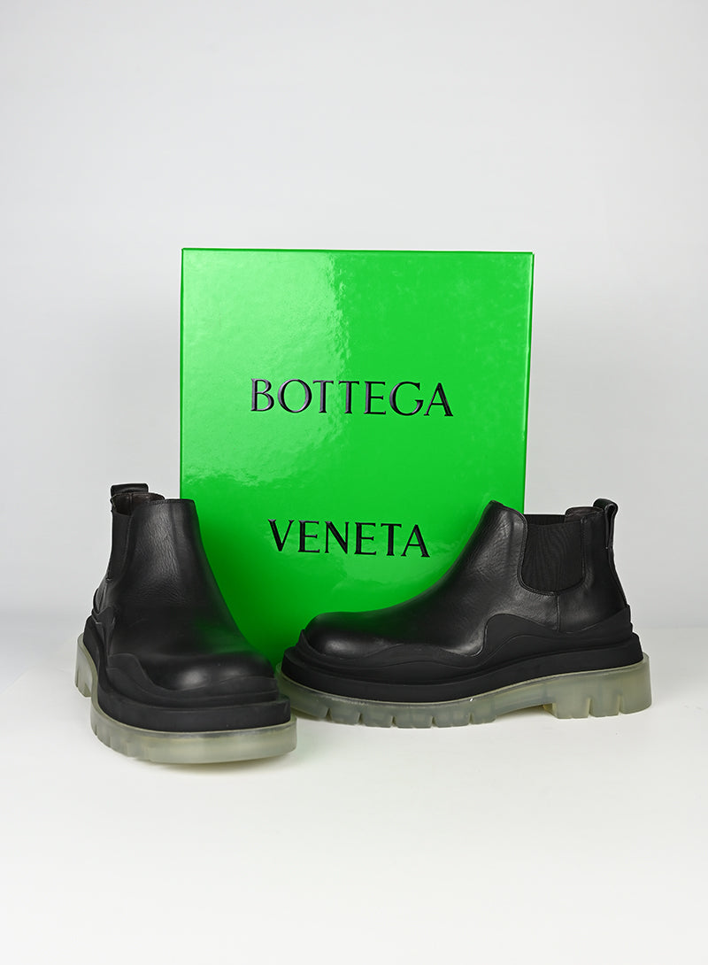 Bottega Veneta Stivaletti Tira in pelle nera - N. 39