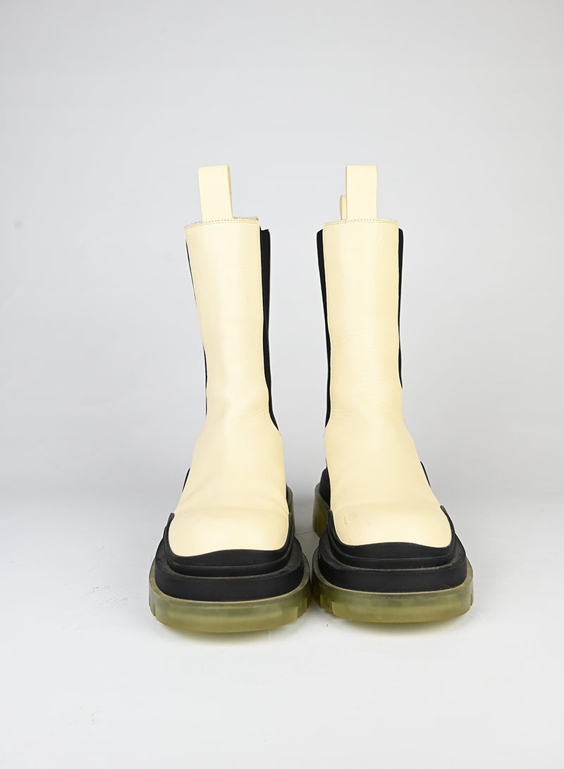 Bottega Veneta Stivaletti Tire in pelle bianca - N. 38