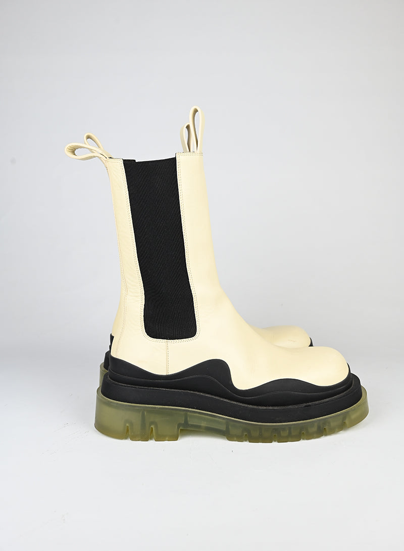 Bottega Veneta Stivaletti Tire in pelle bianca - N. 38