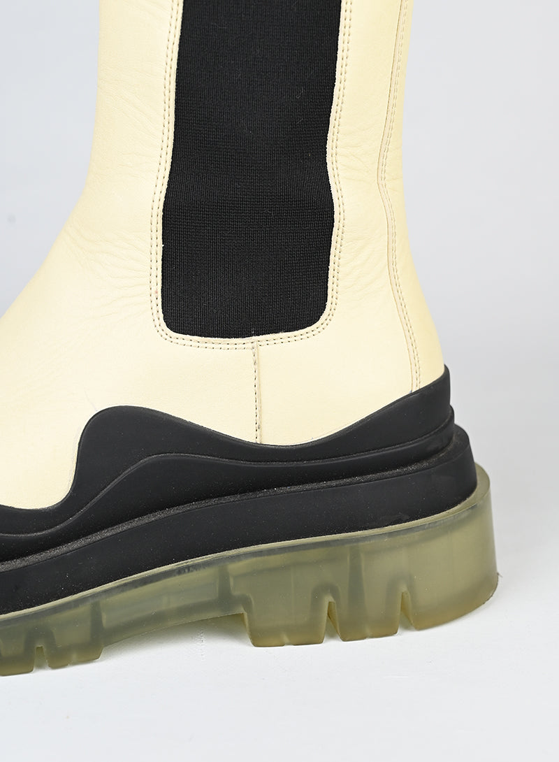 Bottega Veneta Stivaletti Tire in pelle bianca - N. 38