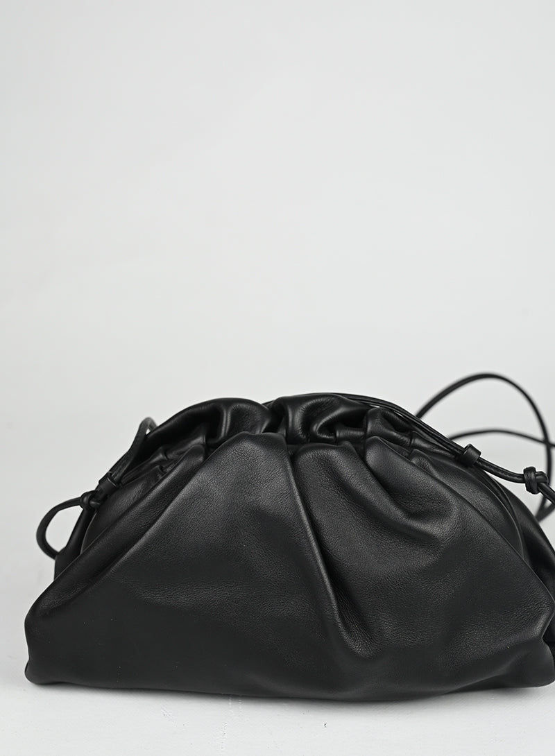 Bottega Veneta Pouch Mini in pelle nera