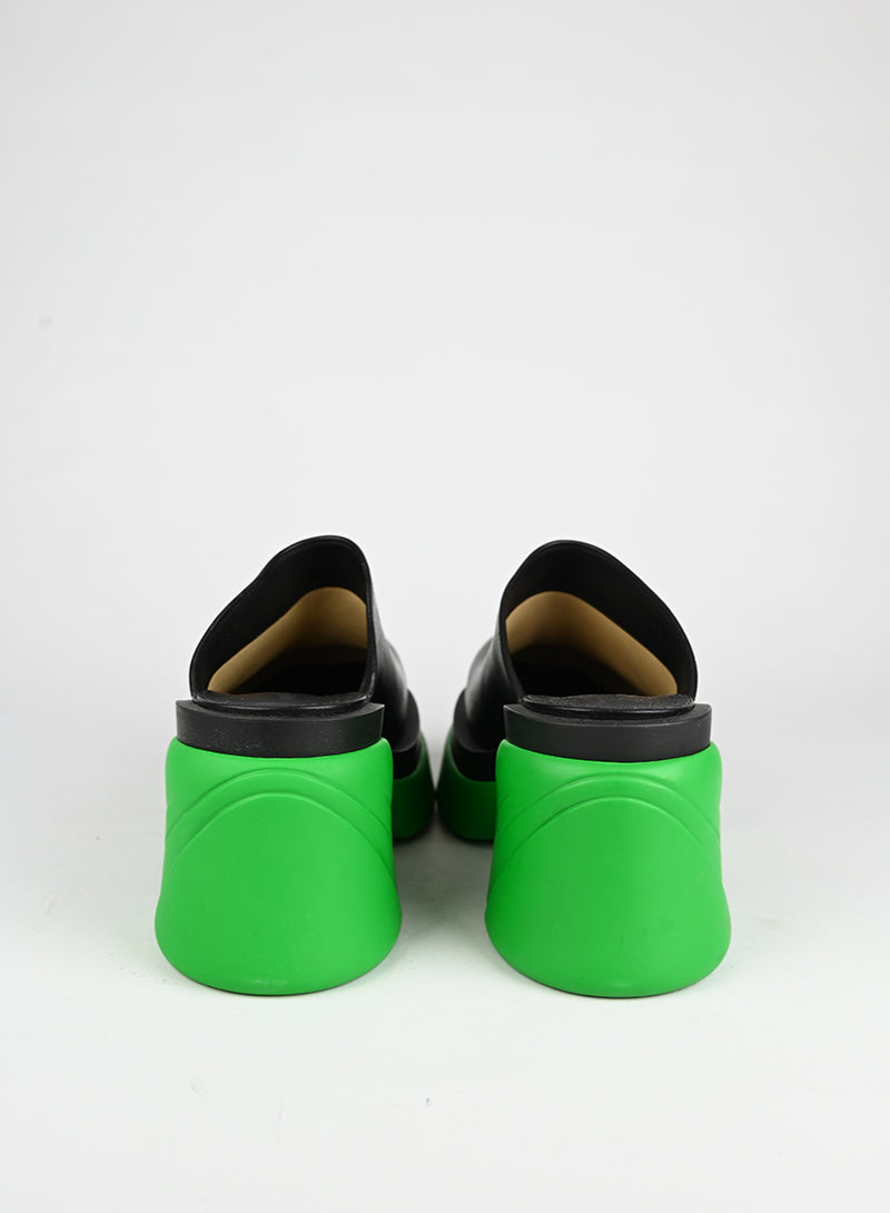 Bottega Veneta Mules in pelle nere e verdi - N. 39