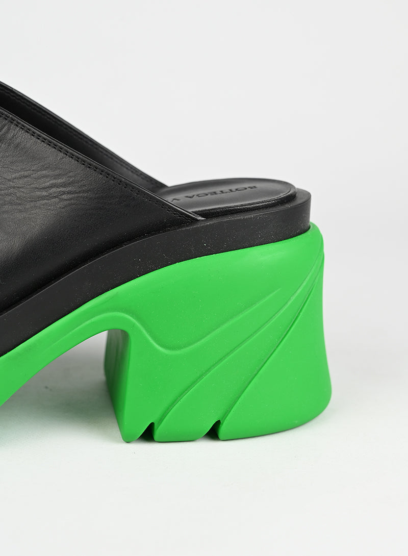 Bottega Veneta Mules in pelle nere e verdi - N. 39